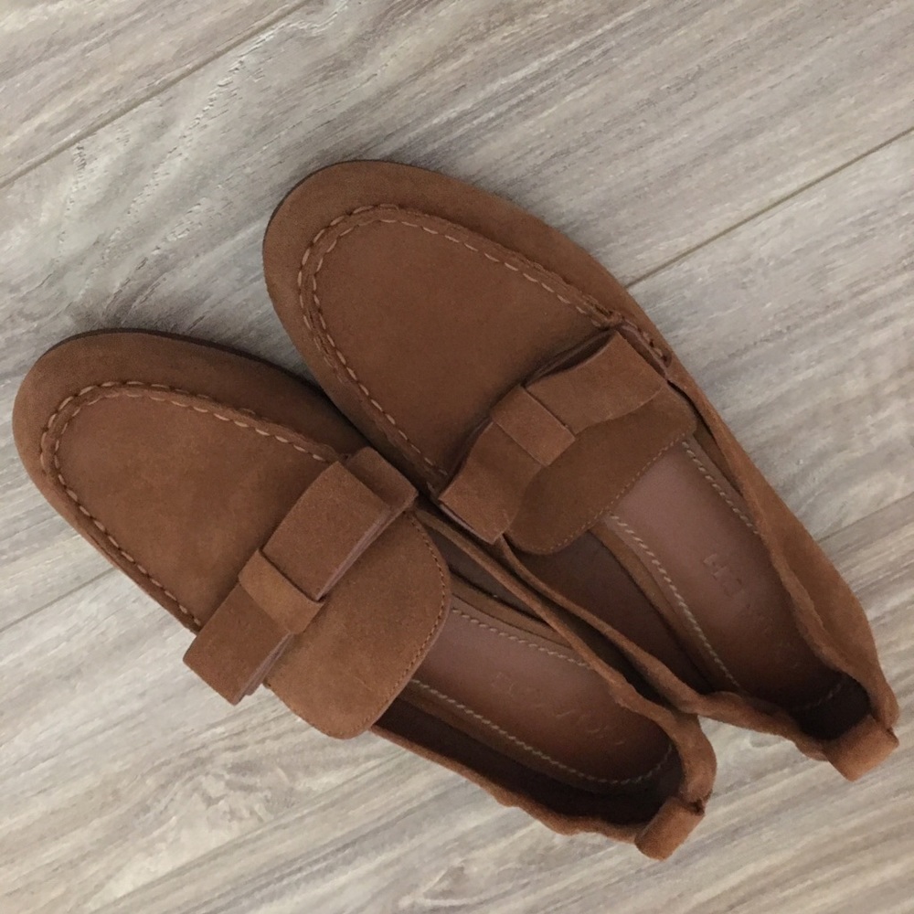Kate Spade stretchy tan moccasins
